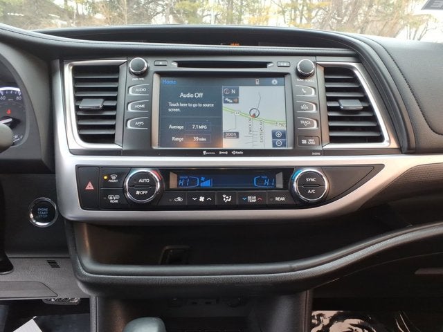 2019 Toyota Highlander SE