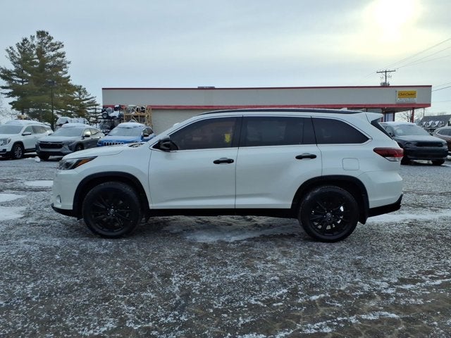 2019 Toyota Highlander SE