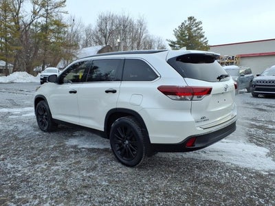 2019 Toyota Highlander SE