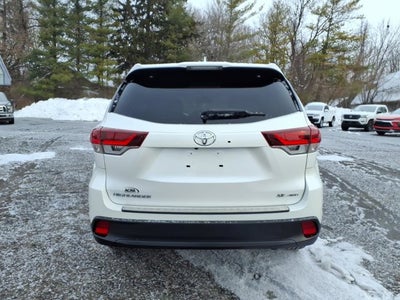 2019 Toyota Highlander SE
