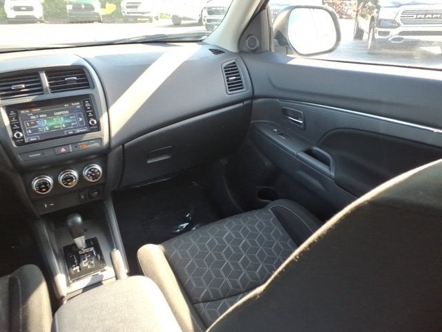 2025 Mitsubishi Outlander Sport ES