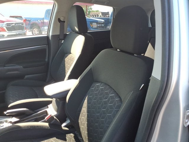 2025 Mitsubishi Outlander Sport ES