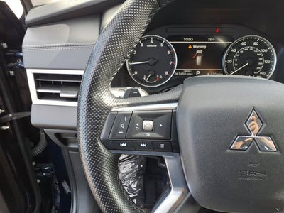 2024 Mitsubishi Outlander SE Black Edition w/Pano Roof