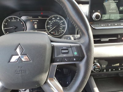 2024 Mitsubishi Outlander SE Black Edition w/Pano Roof