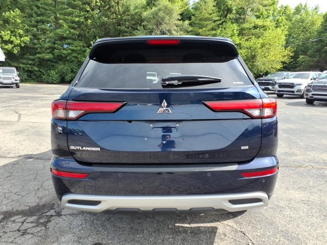 2024 Mitsubishi Outlander SE Black Edition w/Pano Roof