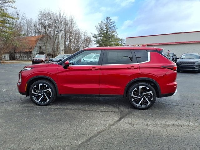 2024 Mitsubishi Outlander SE