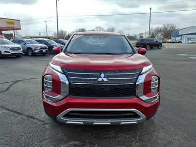 2024 Mitsubishi Outlander SE