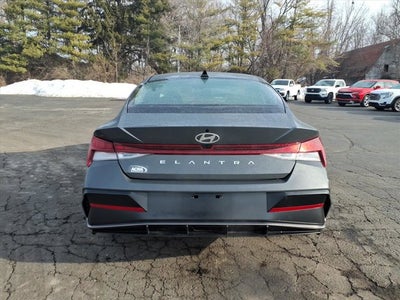 2025 Hyundai Elantra SEL Convenience