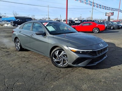 2025 Hyundai Elantra SEL Convenience